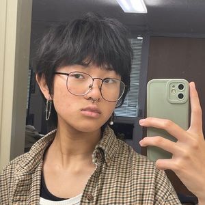 Meet your Posher, Vy